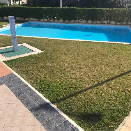 Private Bedroom, Pool And 5 Min Walk To The Beach Accommodatie bij particulieren *