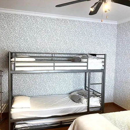 Private Bedroom, Pool And 5 Min Walk To The Beach Homestay Armacao de Pera